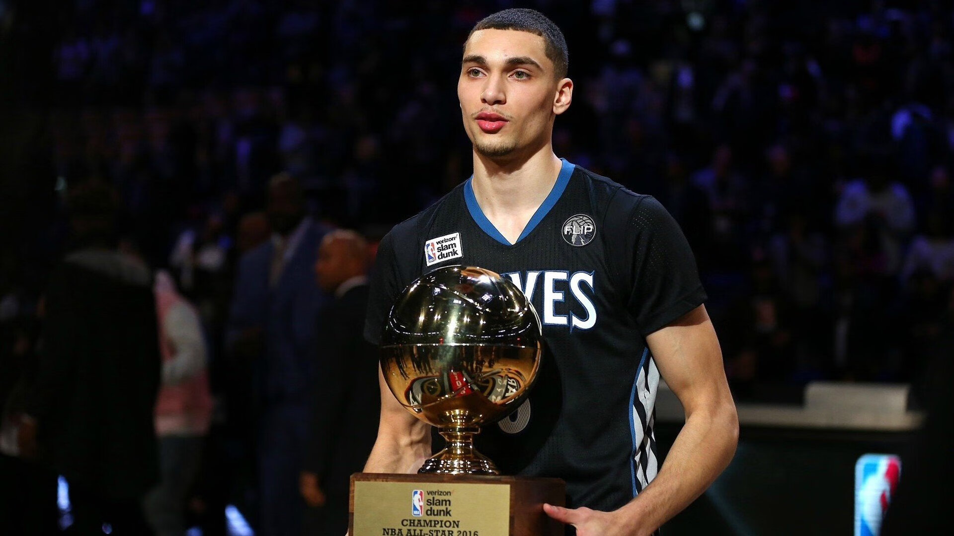 文班亚马的东方宣言，当北京队防线在亚特兰大大场面前崩塌